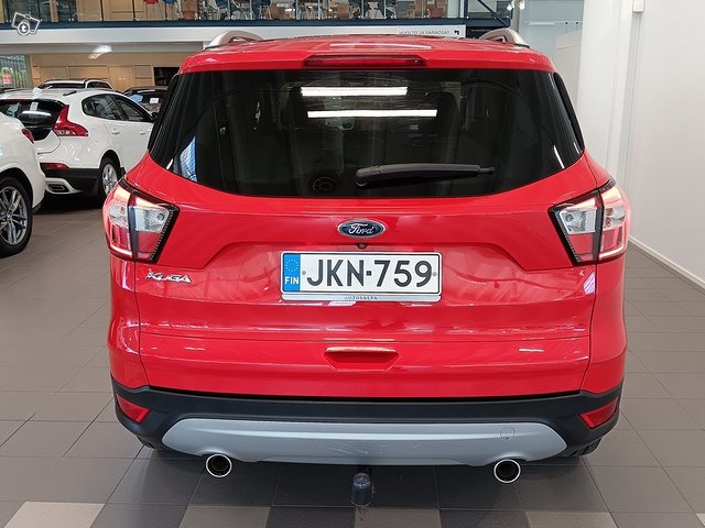 FORD Kuga 4