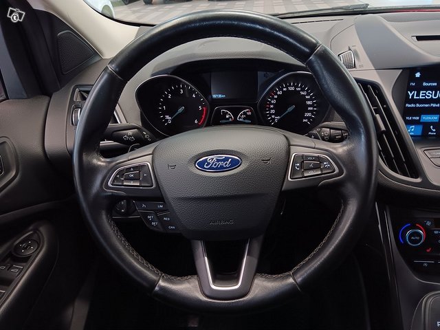 FORD Kuga 13