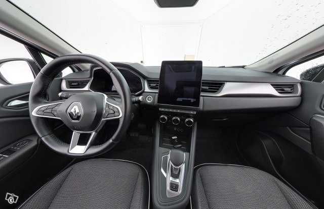 RENAULT Captur 10