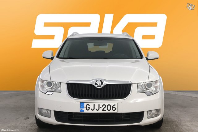 Skoda Superb 2