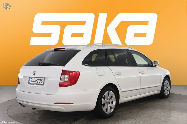 Skoda Superb 8