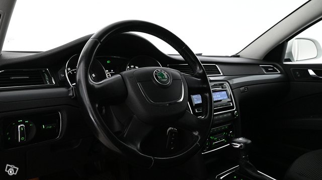 Skoda Superb 10