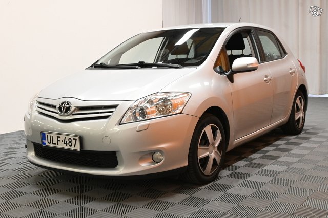 Toyota Auris 3