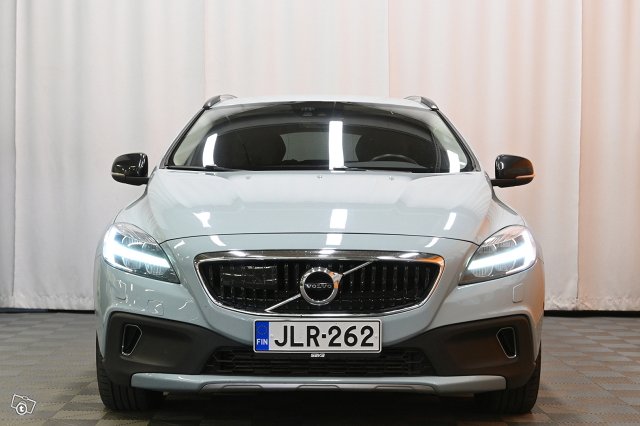 Volvo V40 Cross Country 3