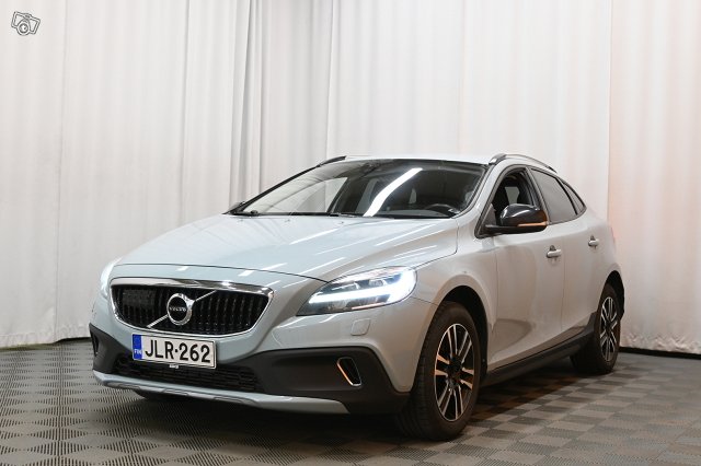 Volvo V40 Cross Country 4