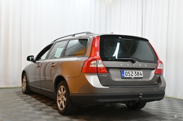 Volvo V70 5