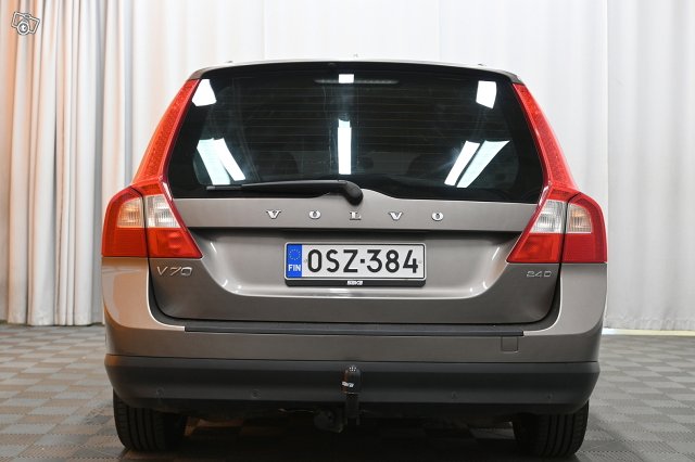 Volvo V70 6