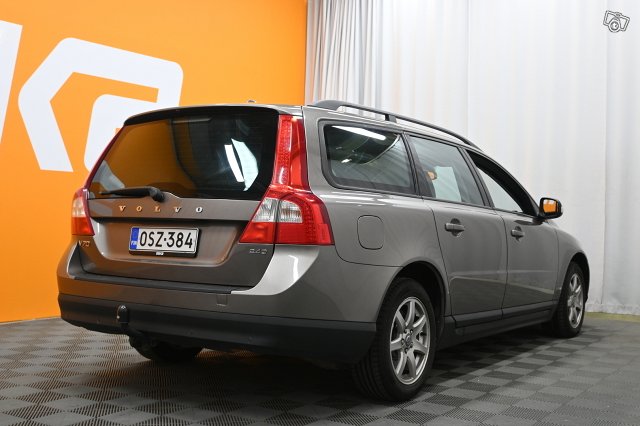 Volvo V70 7