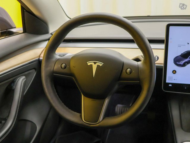 Tesla Model 3 3