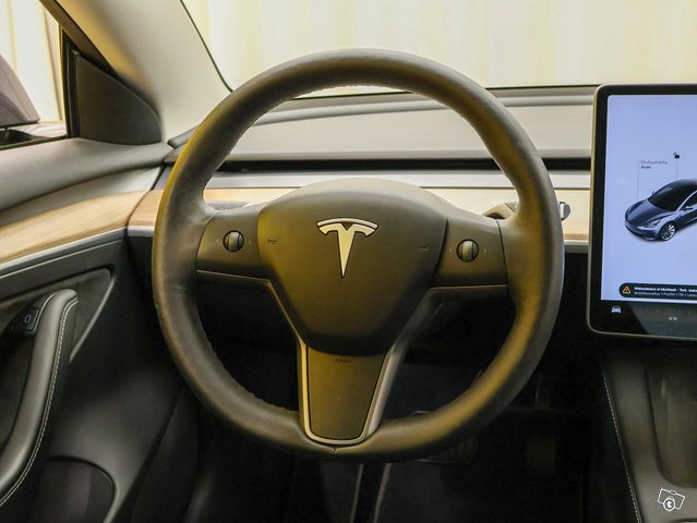 Tesla Model 3 3