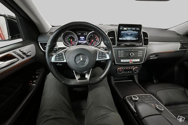 Mercedes-Benz GLE 15