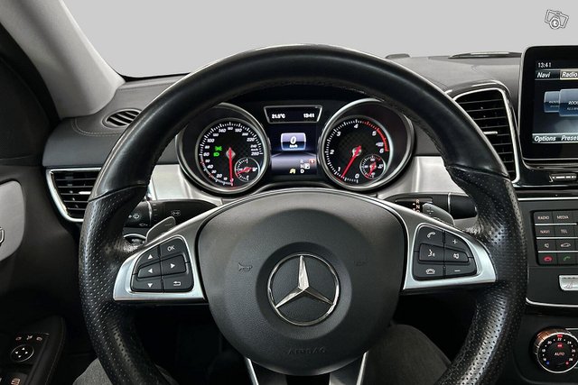 Mercedes-Benz GLE 16