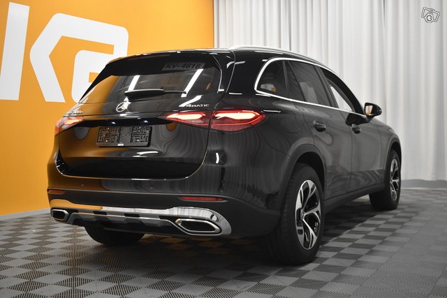 Mercedes-Benz GLC 8