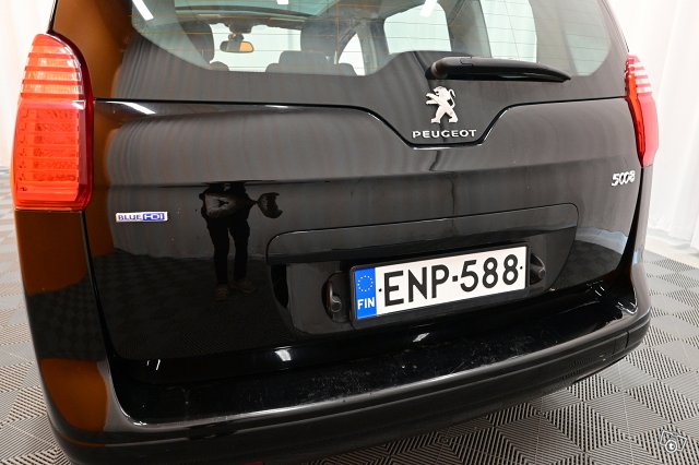 Peugeot 5008 10