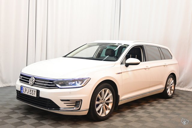 Volkswagen Passat 4