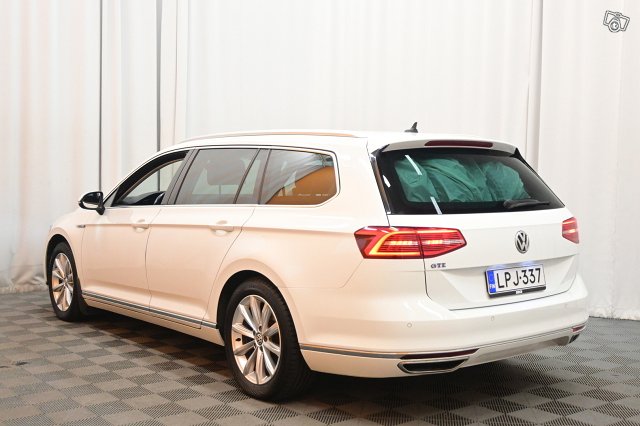 Volkswagen Passat 5