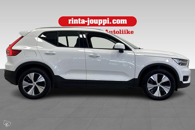 Volvo XC40 4