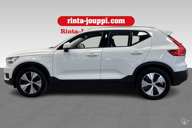 Volvo XC40 8