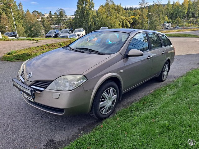 Nissan Primera 4