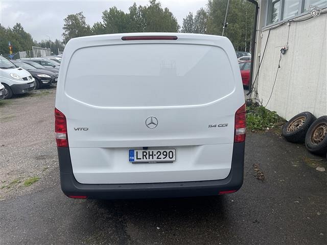 Mercedes-Benz Vito 9