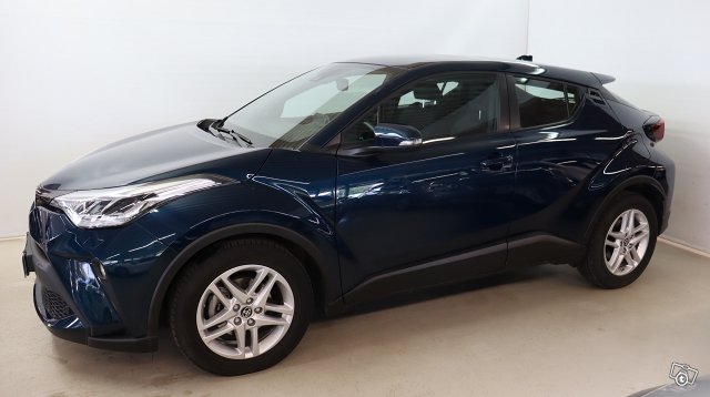 Toyota C-HR 2