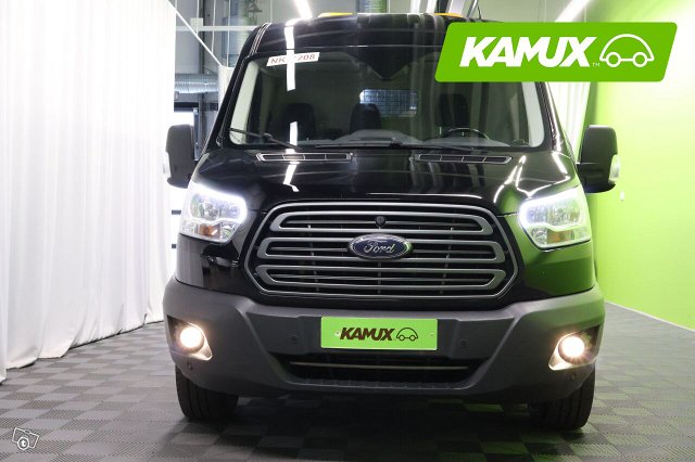 Ford Transit 9