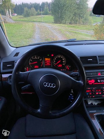 Audi A4 8