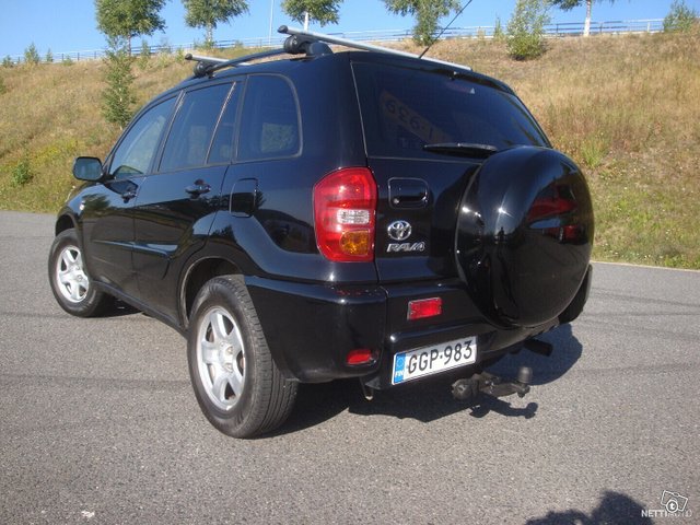 Toyota RAV4 2