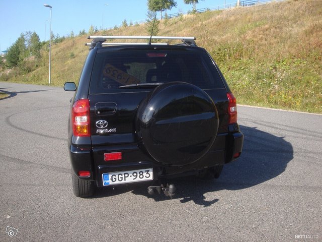 Toyota RAV4 12