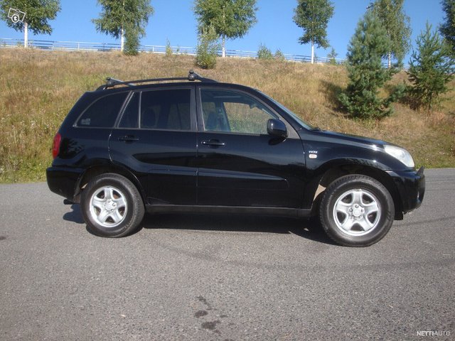 Toyota RAV4 13