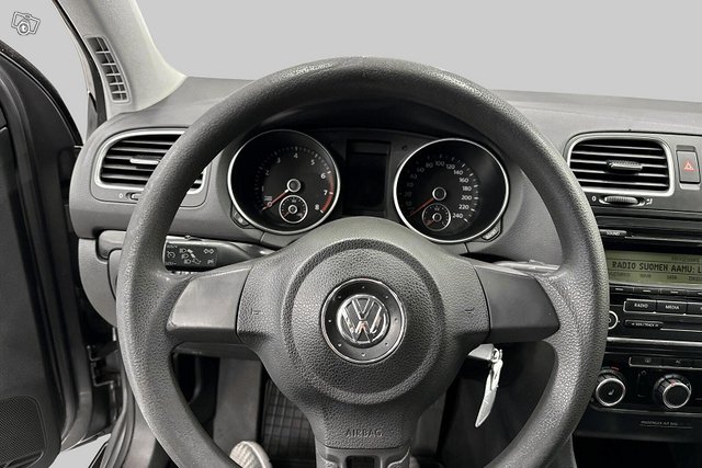 Volkswagen Golf 15