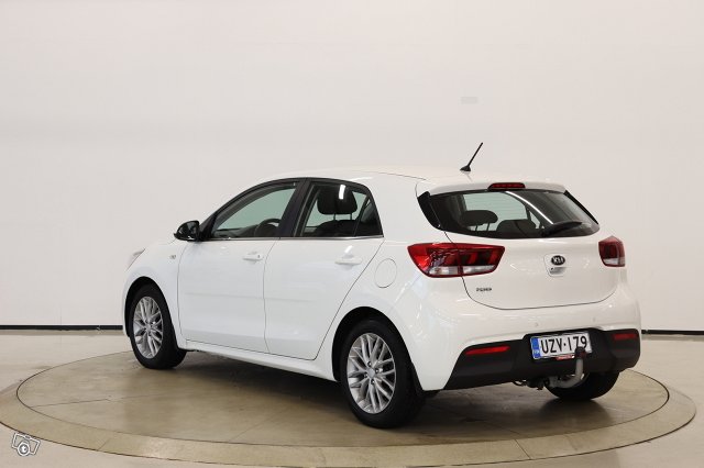 Kia Rio 7