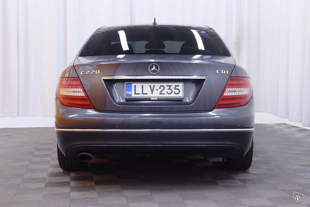 Mercedes-Benz C 6