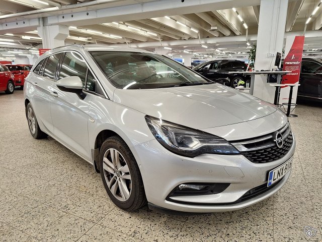 Opel Astra 1