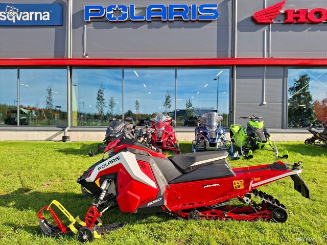 Polaris Indy 6