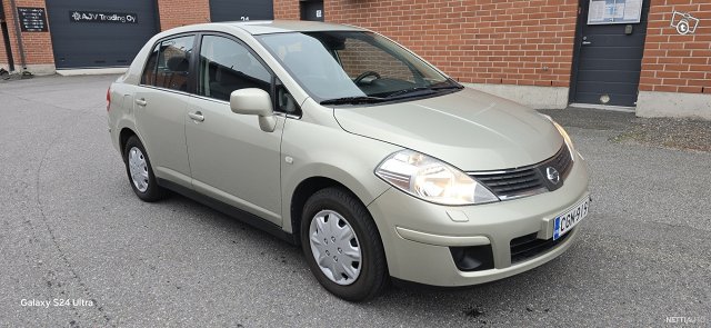 Nissan Tiida