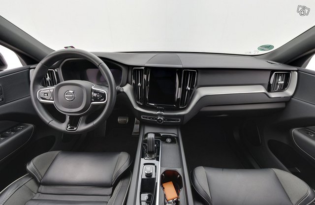 Volvo XC60 11