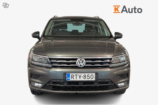 VOLKSWAGEN Tiguan 4