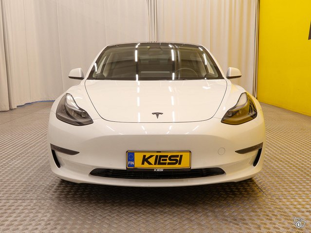 Tesla Model 3 24