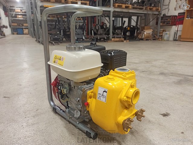 Atlas Copco VAR 1-110 Vesipumppu 8