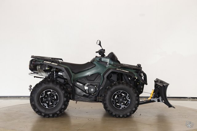 Can-Am OUTLANDER 14