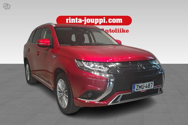 Mitsubishi Outlander PHEV 3