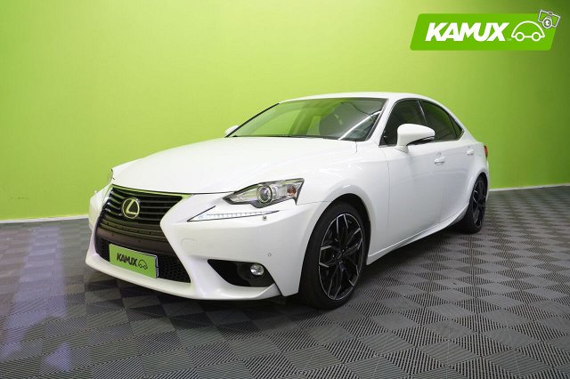 Lexus IS 5