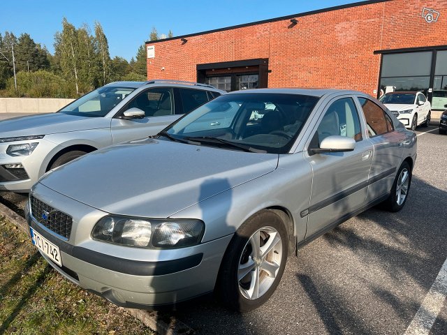 Volvo S60 1