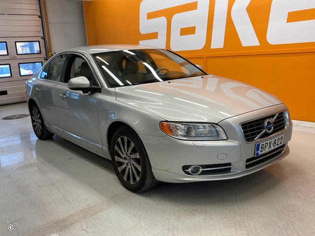 Volvo S80