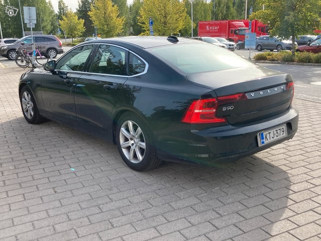 Volvo S90 4