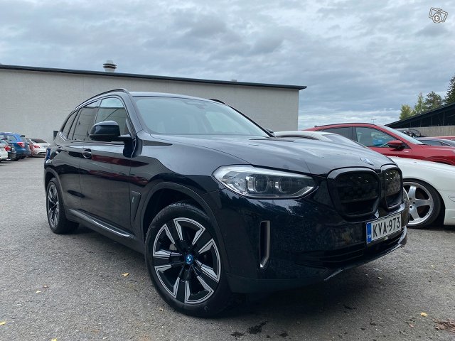 BMW IX3