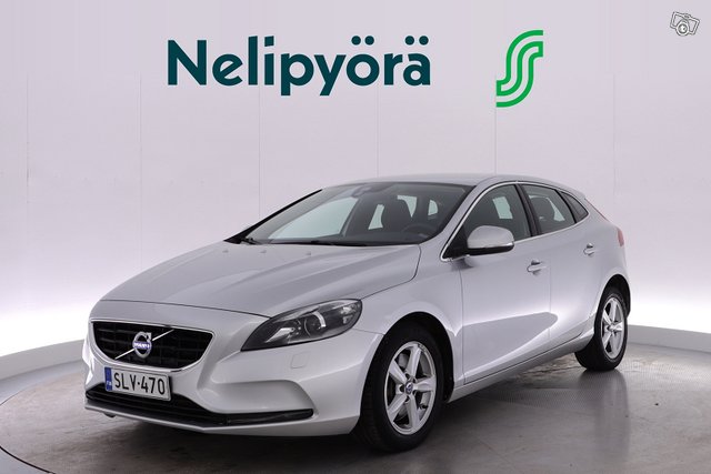 Volvo V40 1