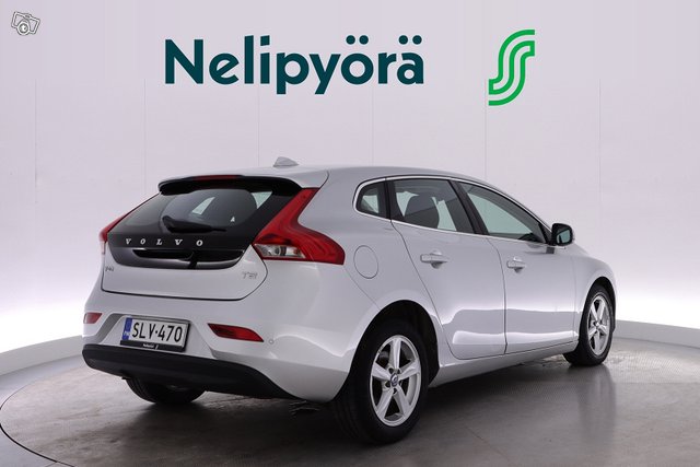 Volvo V40 6