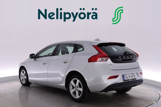 Volvo V40 9